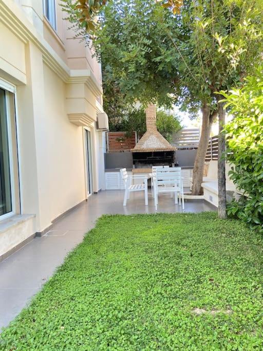 Cozy 2 Room Apartment With Garden Near Athens Air-Port Луца Экстерьер фото