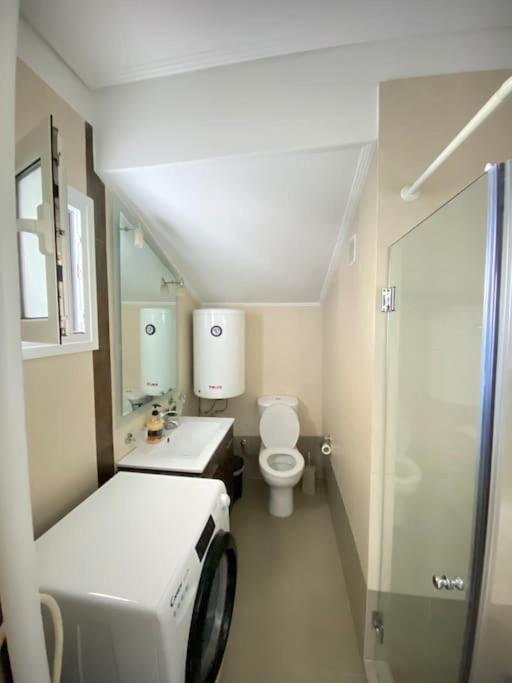Cozy 2 Room Apartment With Garden Near Athens Air-Port Луца Экстерьер фото