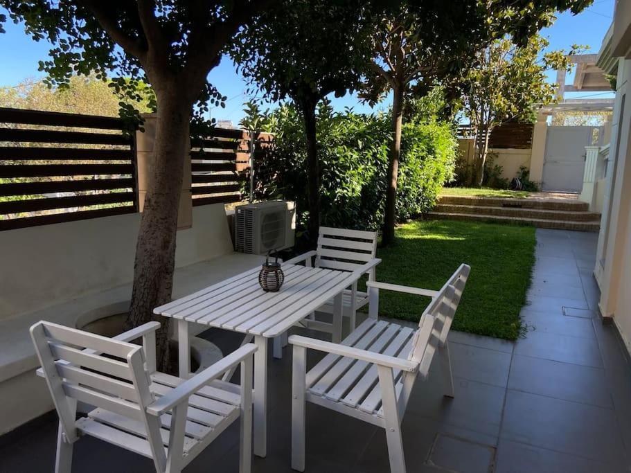 Cozy 2 Room Apartment With Garden Near Athens Air-Port Луца Экстерьер фото
